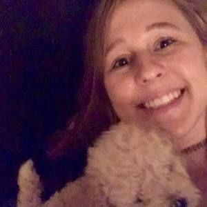 Meet your Posher, Carrie